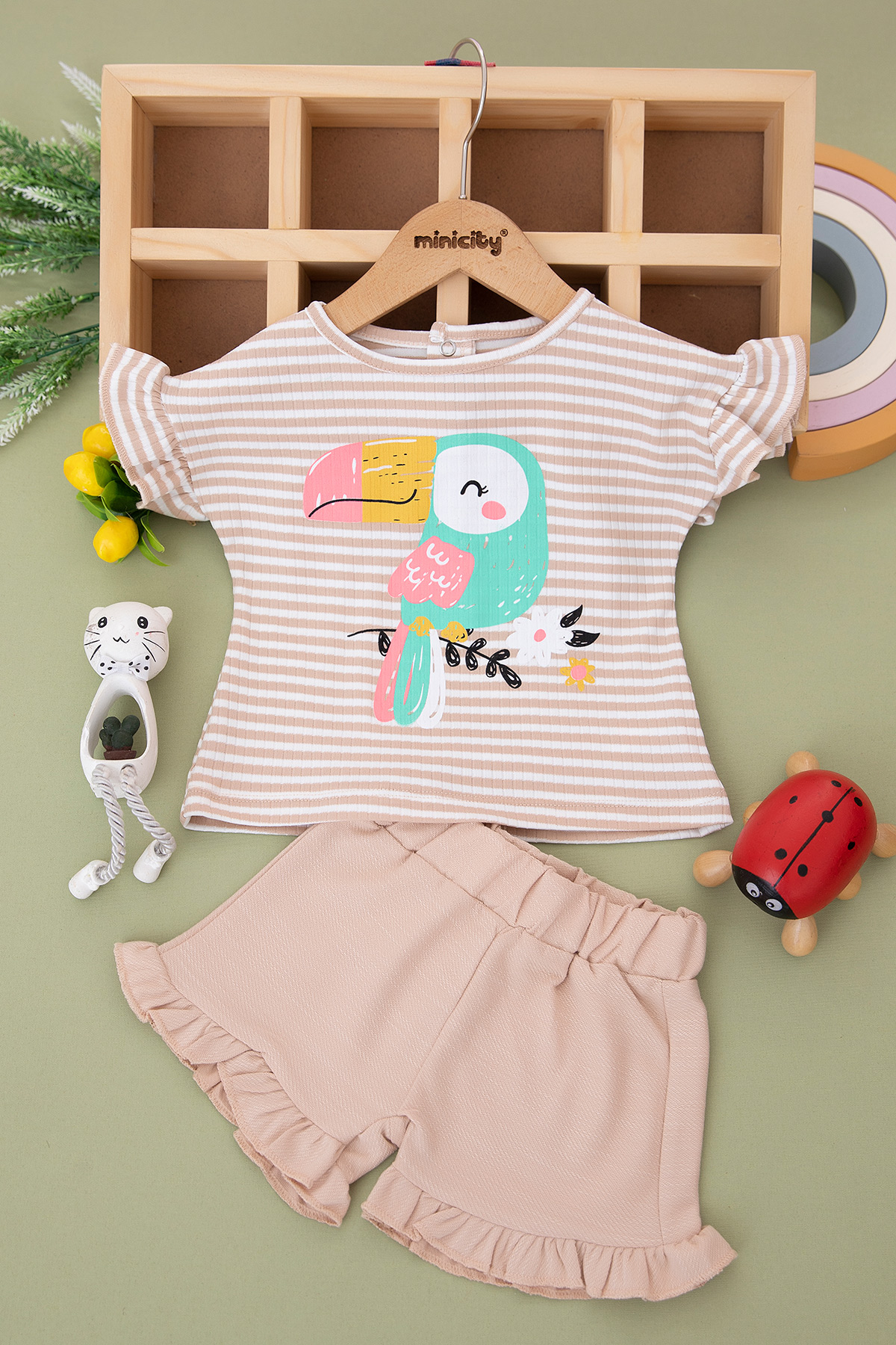 Kız Bebek Papağan Baskılı Şortlu Takım   24222 (9 24 Ay)