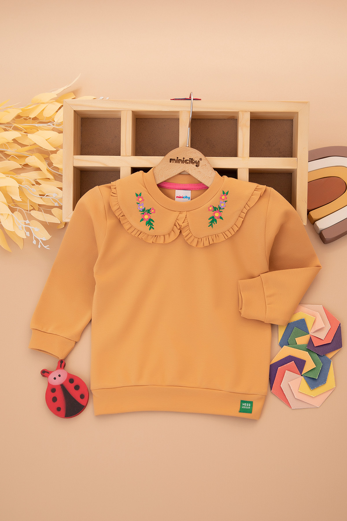 Kız Çocuk Yakası Çiçek Nakışlı Sweat (2 10 Yaş)