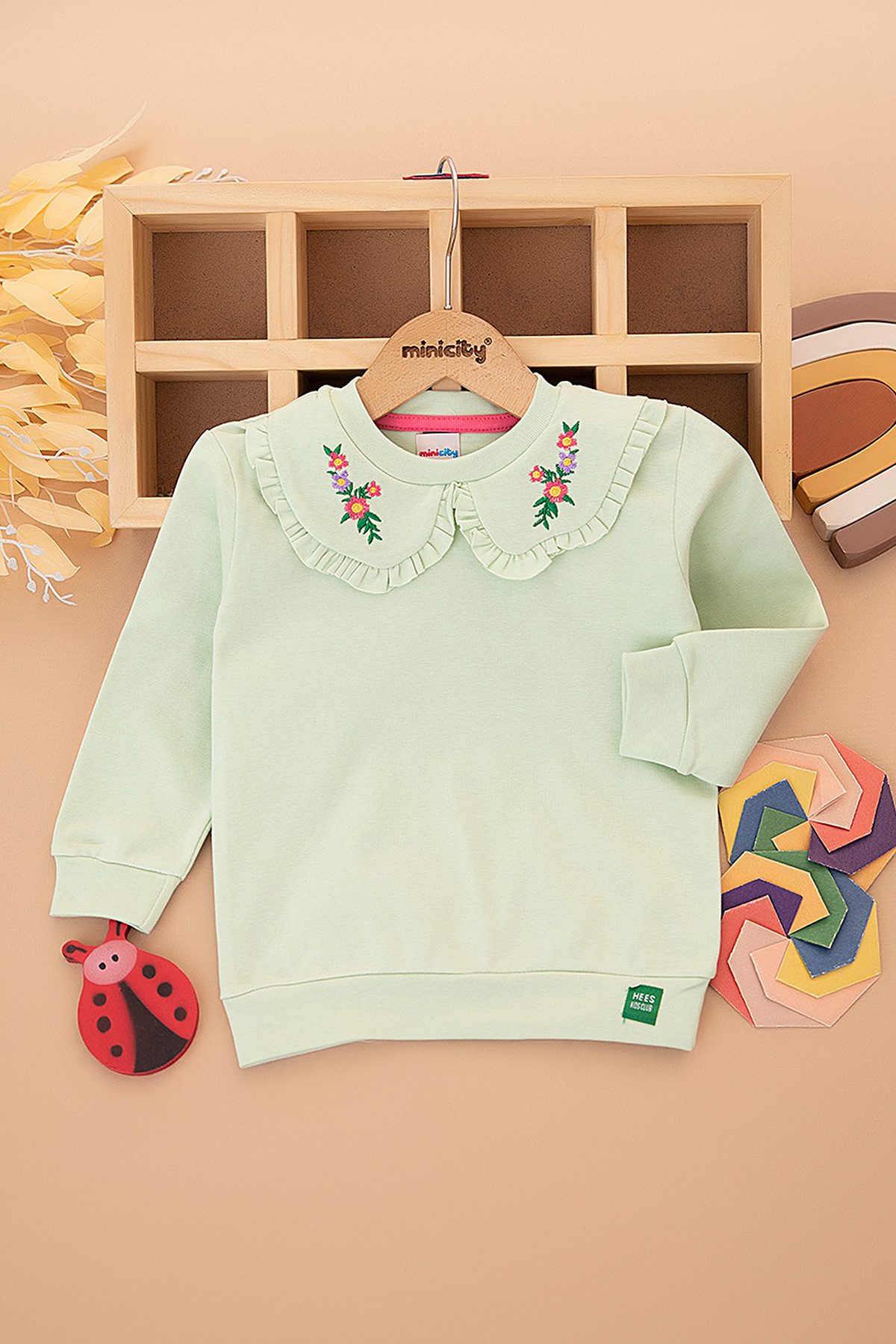 Kız Çocuk Yakası Çiçek Nakışlı Sweat (2 10 Yaş)