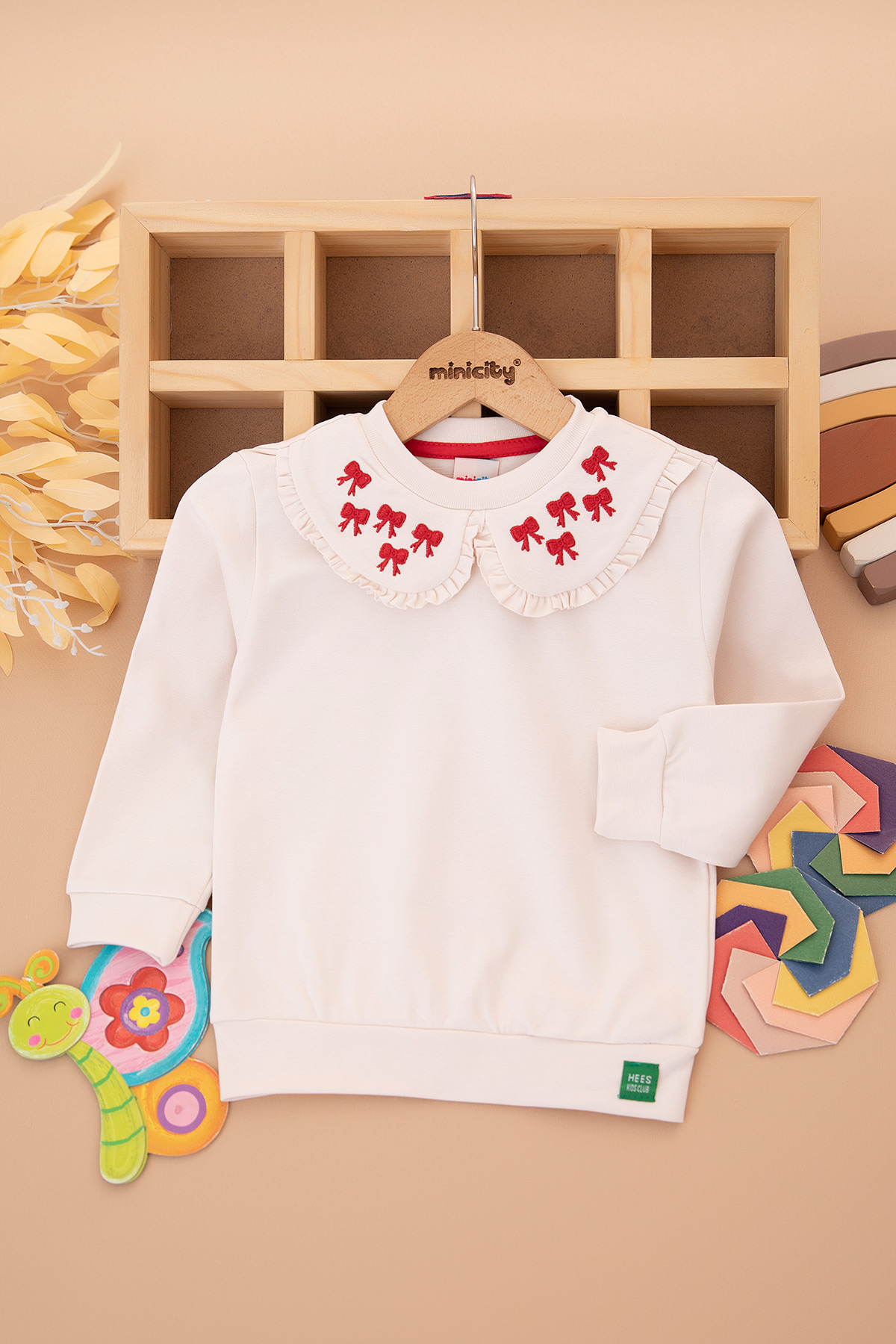Kız Çocuk Yakası Fiyonk Nakışlı Sweat (2 10 Yaş)