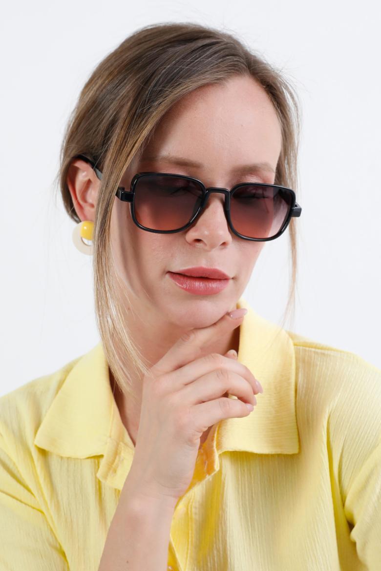 Kare Kemik Çerçeveli Güneş Gözlüğü